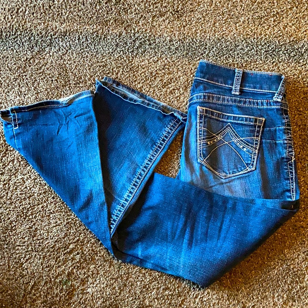 Ariat jean size 28L